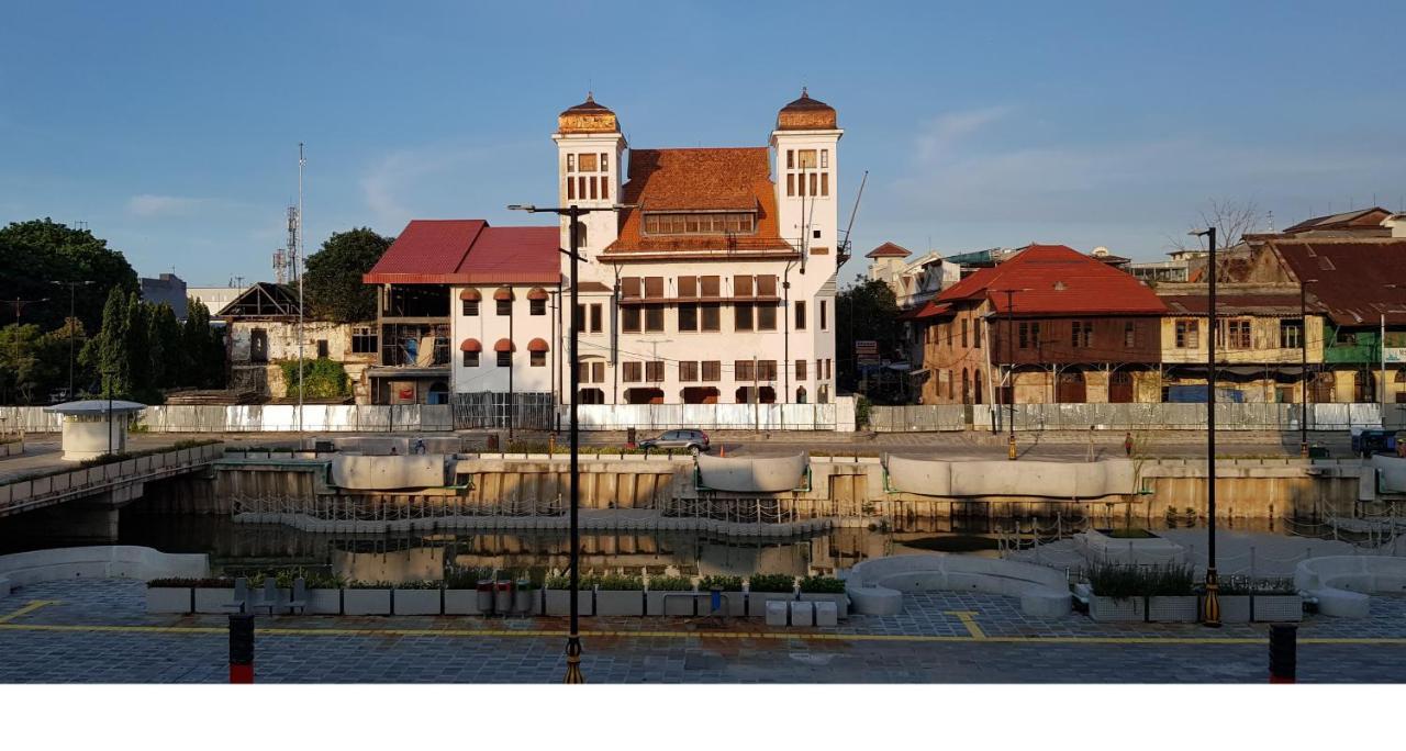 Hotel Dequr Jakarta Kota Dış mekan fotoğraf