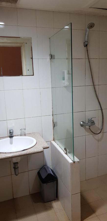 Hotel Dequr Jakarta Kota Dış mekan fotoğraf